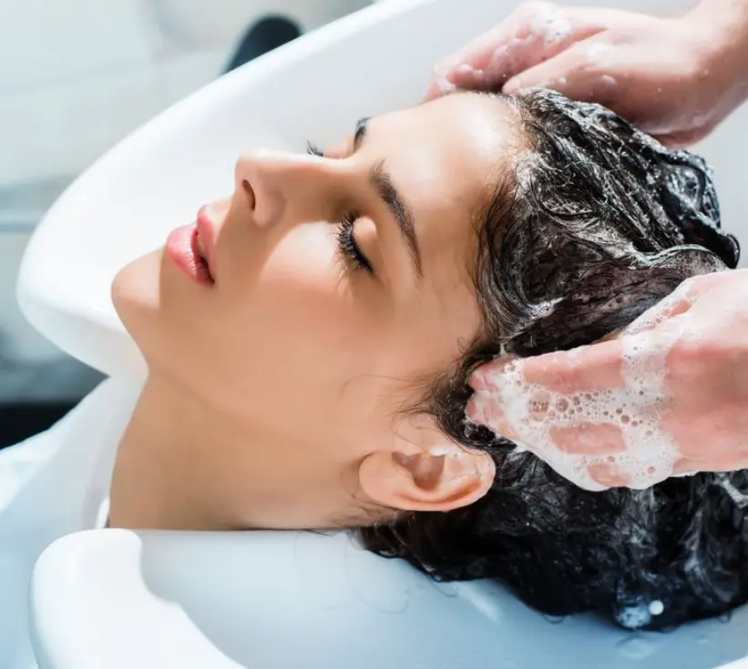 Scalp Cleansing | Oil & Dandruff Control Patna at Kritika Ladies Parlour Patna