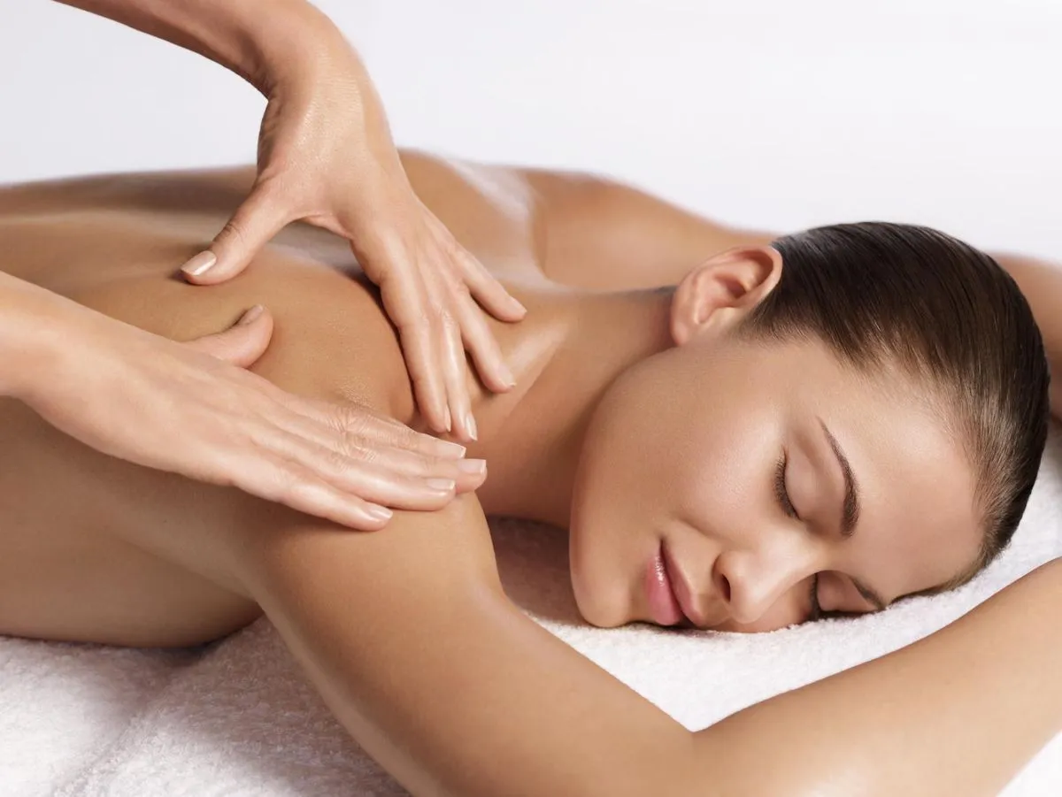 Back Treatment | Deep Cleaning & Care  at Kritika Ladies Parlour Patna