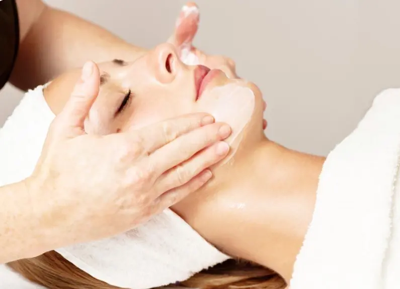 Face Massage (Cream Therapy) | Relax & Glow  at Kritika Ladies Parlour Patna